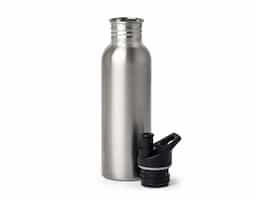 Squeeze em inox com capacidade de 700ml, ideal para hidratação no dia a dia ou atividades físicas. Conta com tampa rosqueável, bico plástico para facilitar o consumo e alça integrada que oferece praticidade no transporte. Resistente, durável e com design moderno, é uma excelente opção de brinde ou uso pessoal.  Deseja incluir alguma informação sobre cores ou personalização?