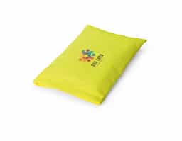 Bolsa confeccionada em tecido poliéster resistente, desenvolvida especialmente para o armazenamento e transporte de coletes. Possui fecho aderente (tipo velcro) para fechamento rápido e seguro, facilitando o manuseio em ambientes operacionais, logísticos ou de segurança.