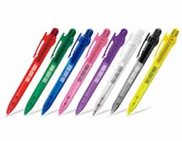 Caneta plástica translúcida, esferográfica e retrátil, com grip para maior conforto. Possui tinta azul e está disponível em várias cores. Modelo funcional, indicada para uso diário e ações promocionais.