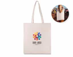Sacola em algodão cru 140g/m², resistente, leve e sustentável. Ideal para o dia a dia, compras, eventos, feiras e ações promocionais. Possui excelente área para personalização, sendo uma opção ecológica que valoriza sua marca e contribui para a preservação do meio ambiente. Prática e versátil para diversas ocasiões.