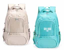 Espaço, conforto e praticidade reunidos em uma só mochila de poliéster impermeável. Com sua capacidade de até 17 litros, seu compartimento interno traz um pequeno bolso com zíper e uma divisória acolchoada, ideal para guardar notebooks de até 15,6 polegadas. Além disso, a mochila conta com três bolsos externos em tamanhos diferentes e mais dois bolsos laterais em tela com regulagem. As alças de costas e de mão possuem revestimento espumado.