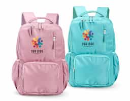 Mochila de design ágil, feita em poliéster impermeável e pronta para encarar qualquer rotina. Com capacidade máxima de 18 litros, o compartimento interno traz uma divisória ideal para guardar notebooks de até 15,6 polegadas. Além disso, conta com três bolsos frontais em diferentes tamanhos e outros dois, posicionados nas laterais, com elástico. As alças e região das costas possuem revestimento em espuma respirável para maior conforto durante o uso.