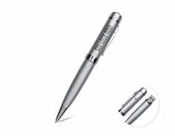 Caneta esferográfica plástica pen drive 4GB com laser. Acompanha bateria interna. Acionamento por giro Rosquear a caneta para utilizar a função pen drive.