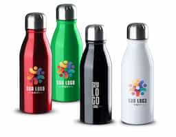 Garrafa de 500ml em alumínio, leve, resistente e perfeita para manter a hidratação em qualquer momento do dia. Ideal para uso em academias, caminhadas, trilhas ou no ambiente de trabalho. Seu design moderno e funcional torna este brinde uma excelente escolha para promover sua marca com praticidade, estilo e sustentabilidade no dia a dia dos seus clientes.