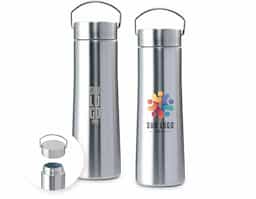 Garrafa térmica de 700ml feita em inox com ampola de cerâmica, que mantém a temperatura por mais tempo. Conta com base antiderrapante para maior estabilidade. Ideal como brinde corporativo sofisticado e funcional, unindo durabilidade e elegância no dia a dia.