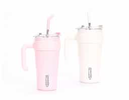 Caneca térmica em inox com capacidade máxima de 800ml. Possui estrutura em parede dupla, alça ergonômica em plástico, tampa rosqueável com vedação a vácuo, protetor para bocal e acesso para canudo com tampa em silicone. Acompanha canudo de inox com ponta de silicone removível.