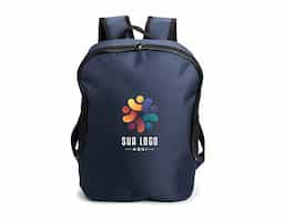 Mochila em poliéster impermeável, com fechamento em zíper e capacidade máxima de 18 litros. Conta com divisória interna em tela, ideal para guardar notebooks de até 15,6 polegadas, além de dois bolsos laterais com elástico.