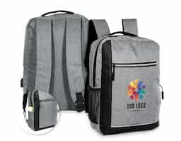 Mochila confeccionada em poliéster 300D resistente à água, com detalhes em couro sintético, fechamento em zíper e capacidade para até 15 litros. Possui compartimento principal com bolsos em diferentes tamanhos e divisória para notebooks de até 15.6 polegadas. Dispõe ainda de compartimento frontal com fechamento em zíper e faixa reflexiva, além de bolso lateral aberto e adaptador USB externo.