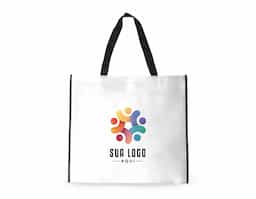Sacola confeccionada em TNT laminado, resistente e de fácil limpeza, ideal para o transporte de diversos itens no dia a dia. Possui estrutura leve e durável, oferecendo boa capacidade e praticidade no uso. Um brinde corporativo funcional, econômico e versátil, perfeito para ações promocionais, eventos e divulgação da marca.