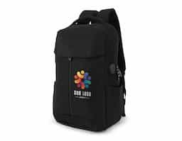Mochila confeccionada em poliéster 200D impermeável com capacidade para até 20 litros e fechamento em zíper com puxadores plásticos. Dispõe de compartimento principal com divisória interna para notebooks de até 15,6 polegadas. Possui dois compartimentos frontais, sendo um menor, com fechamento em zíper, e outro maior, com bolsos internos e fechamento duplo em zíper vertical e velcro na parte superior. Conta ainda com dois bolsos laterais, adaptador USB externo e revestimento em espuma respirável nas alças de ombro e na alça superior de mão.