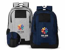Mochila impermeável em Oxford com revestimento em PU, capacidade máxima de 23 litros e fechamento em zíper com puxadores em nylon e plástico. Possui compartimento principal com divisória para notebooks de até 17,3 polegadas. Conta com compartimento frontal e dois bolsos laterais em malha com elástico, alça para encaixe em malas de viagem e revestimento em espuma respirável nas costas, nas alças de ombro e na alça superior de mão.