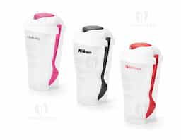 Copo para salada. PP. Com garfo e molheira. Capacidade: 850 ml. Apta para microondas (retirar a tampa)