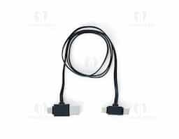 Cabo 4 em 1 com case suporte para celular. Cabo para carga e transferência de dados, contém as saídas tipo-C, lightning (iOS) e V8 (android) e entradas USB-A e USB-C.