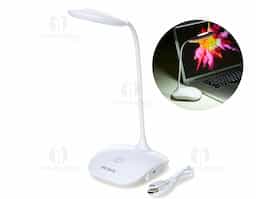 Luminária plástica articulável circular com 16 leds e funcionamento touch, contém borracha antideslizante na base para maior estabilidade.