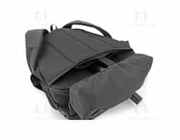 Mochila para notebook Material à prova de água. Com 2 rodas. Compartimento principal almofadado para notebook até 17''. Segundo compartimento forrado e com diversos bolsos