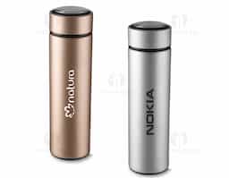 Garrafa em aço inox com parede dupla de 450 ml, conserva a temperatura quente ou fria