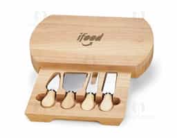 Kit queijo 5 peças, contém: tábua de bambu com gaveta para acomodação dos utensílios, faca com ponta, faca reta, garfo e espátula.