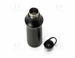 Garrafa térmica 500ml em inox. Tampa plástica com alça para transporte e botão de acionamento basta um clique para abrir ou fechar