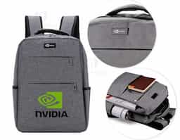 Mochila p/ Notebook em tecido poliéster. ACOMPANHA PLACA IMANTADA
Compartimento acolchoado p/ notebook de 39x28cm.
Tamanho total do Notebook - 17