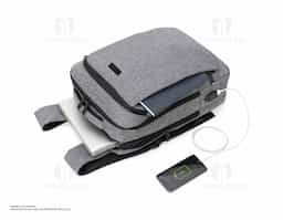 Mochila e Pasta para Notebook em tecido poliéster Compartimento para notebook.
Tamanho total do Notebook - 16,5¨ aconpanha placa