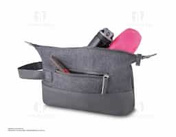 Necessaire couro sintético e detalhes em metal