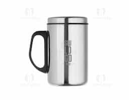 Caneca de 350ml inox com parede dupla, possui tampa com vedação e pegador plástico