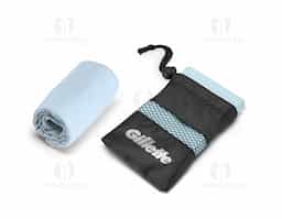 Toalha para esporte em microfibra (210 g/m²). Toalha prática e leve que facilita o transporte, de elevada absorção e rápida secagem. Fornecida com bolsa em 190T. 300 x 300 mm | Bolsa: 110 x 140 mm