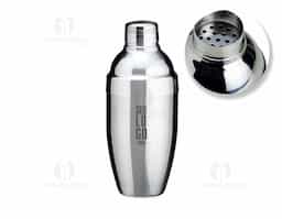 Coqueteleira de inox com capacidade para 600ml, contém tampa de pressão com peneira e tampa protetora.