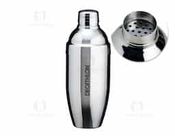 Coqueteleira de inox com capacidade para 750ml, contém tampa de pressão com peneira e tampa protetora.