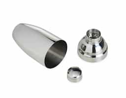 Coqueteleira de inox com capacidade para 750ml, contém tampa de pressão com peneira e tampa protetora.
