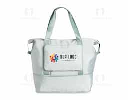 Bolsa dobrável e expansível de 35 litros em poliéster à prova d’água com dois compartimentos, sendo o principal com bolsos internos para acessórios e compartimento lateral exclusivo para compactação da bolsa.
