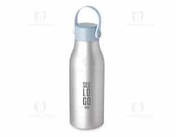 Garrafa em alumínio, tampa em plástico com alça na cor do produto. Capacidade de 550ml, pintura fosca.