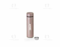 Garrafa térmica 500ml feita em aço inoxidável 316, acompanha infusor de bebidas.