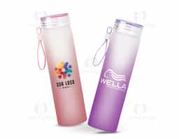  Garrafa de vidro jateado bicolor, capacidade de 470ml. Contém alça de silicone.
