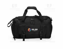 Bolsa esportiva de 39 litros em nylon resistente à água com três compartimentos, sendo um deles exclusivos para tênis. Compartimento principal com bolso de zíper exclusivo para itens molhados. Com bolso lateral telado e alças de mãos com suporte de juntura, a bolsa contém alça transversal removível e alça para engate em malas de viagem.