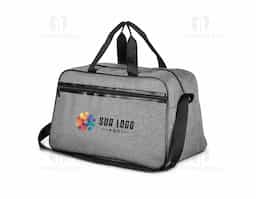 Mala esportiva em polyester, compartimento interno espaçoso ideal para rotina de treinos e afins, alça de ombro ajustável, alça de mão dupla, bolso externo com ziper.