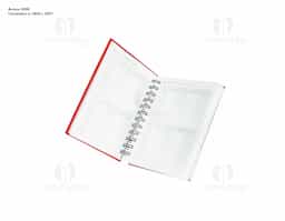 Agenda 2026 com capa emborrachada e encadernação em Wire-O metálico. Conta com páginas dedicadas para dados pessoais, calendários de 2025 a 2027, orçamento pessoal, planejamento mensal, espaço para anotações diárias e lista de contatos e aniversários.