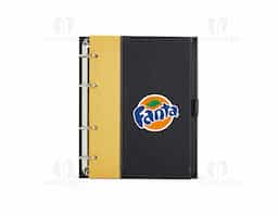 Caderno fichário em couro sintético. Possui suporte na lateral para caneta ( não acompanha) e aproximadamente 100 folhas.