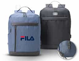 Mochila de nylon 21 litros com detalhe em couro sintético, três compartimentos, sendo o principal com bolso para notebook 156. Com divisórias internas para acessórios, a mochila possui bolso lateral e suporte externo usb.
