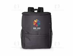 Mochila térmica 10L confeccionada em nylon, possui três compartimentos, sendo o principal térmico com saco antivazamento, um exclusivo com proteção antifurto e bolsos laterais telados.