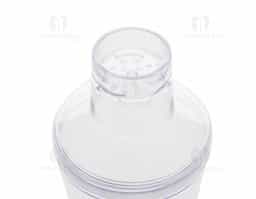 Coqueteleira de acrílico com capacidade de 560ml, possui tampa de encaixe com peneira e um copo pequeno utilizado como tampa.