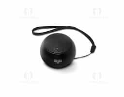 Caixa de som bluetooth TWS produzida em inox, compacta e com som de alta qualidade. A tecnologia TWS permite sincronizar duas caixas de som em uma, criando uma experiência imersiva com qualidade sonora e potência excepcionais. Acompanha cordão de nylon e cabo USB-V8.