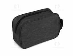Nécessaire em tecido poliéster, resistente e leve. Possui alça de mão para fácil transporte e um bolso externo com zíper, proporcionando mais praticidade para organizar pequenos itens. Ideal para o uso diário ou em viagens, é funcional e durável.