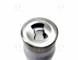 Copo térmico multiuso com parede dupla em inox, capacidade de 380ml. Pode ser utilizado como copo, porta long neck ou porta lata. Detalhe em inox na parte superior e ainda contém abridor de garrafa na parte inferior do copo.