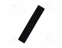Estojo minimalista, inteiramente de veludo. Com espaço único para guardar uma caneta, um lápis ou somente uma lapiseira. Obs.: Não acompanha caneta.