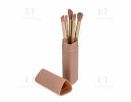 Com cinco pincéis cuidadosamente selecionados, este kit proporciona versatilidade e praticidade para criar uma maquiagem impecável na área dos olhos e deixar aquele sombreado perfeito.