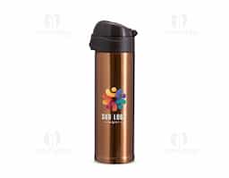 Para quem busca praticidade e desempenho em um só produto, a nossa garrafa térmica de 480ml é a escolha perfeita! Com tampa de trava segura e anel de silicone antivazamento, você pode carregá-la tranquilamente na bolsa ou mochila, sem se preocupar com vazamentos. O bocal foi projetado para uma experiência de consumo confortável, enquanto a vedação interna na tampa mantém as bebidas na temperatura ideal por muito mais tempo, seja quente ou fria. Compacta e eficiente, é a companheira ideal para acompanhar você em todos os momentos do dia!