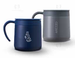 A companheira perfeita para manter bebidas na temperatura ideal por mais tempo. Feita em inox, com parede dupla e capacidade de até 350ml, esta caneca resistente e durável, tem tampa ajustável que evita derramamentos, trazendo ainda mais praticidade para o dia a dia.