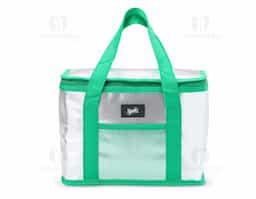 Essa bolsa térmica é o acessório ideal para quem busca praticidade e versatilidade. Feita com materiais de isolamento térmico de alta qualidade, mantém os alimentos frescos e na temperatura certa por muito mais tempo. Seja para viagens, trabalho, escola ou atividades ao ar livre, ela garante que os lanches e refeições estejam sempre bem conservados. Com um design compacto, leve e fácil de transportar, sua parte interna é espaçosa e acomoda diferentes tipos de alimentos de forma organizada. Além disso, conta com um bolso telado externo, perfeito para itens menores e de fácil acesso.