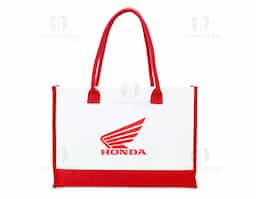 Resistência e design minimalista. Nossa sacola de lona é a escolha ideal para quem busca robustez com estilo moderno. Com alças reforçadas e estrutura de 474g/m², essa sacola oferece ampla profundidade, perfeita para transportar diversos itens sem comprometer a resistência.
